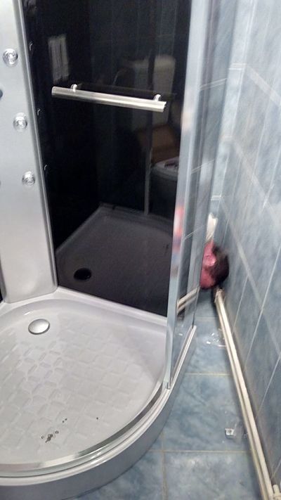 Instalare cabină de duş